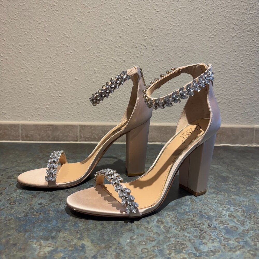 Jewel Badgley Mischka Mayra Champagne Sandals - Small Flaw